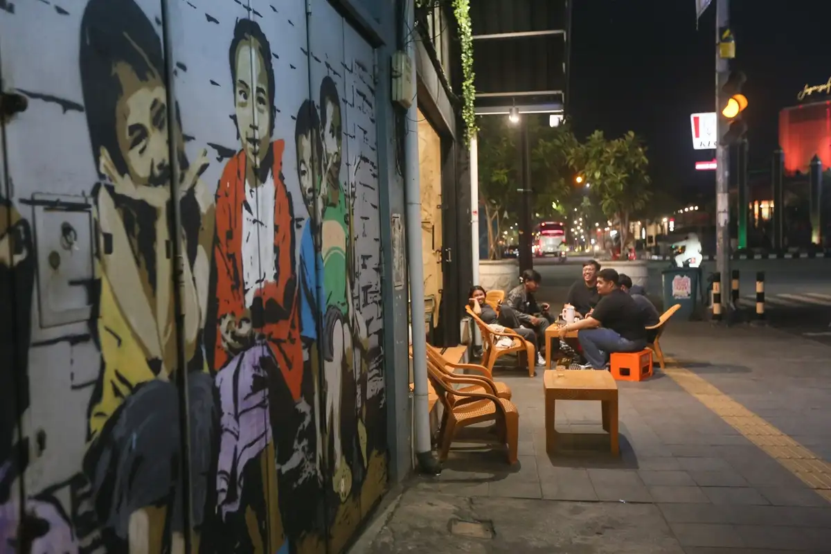 20251008001539-kedai-kopi-city-walk-solo-5