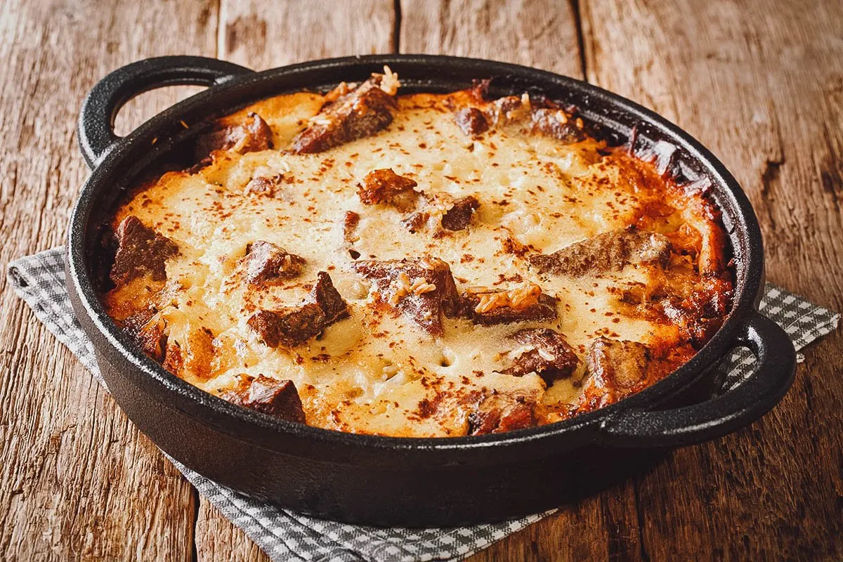 albanian-food-tave-kosi.jpg