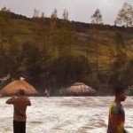Fenomena Langka di Papua Pegunungan: Hujan Es Selimuti Lahan Warga Saat Kemarau