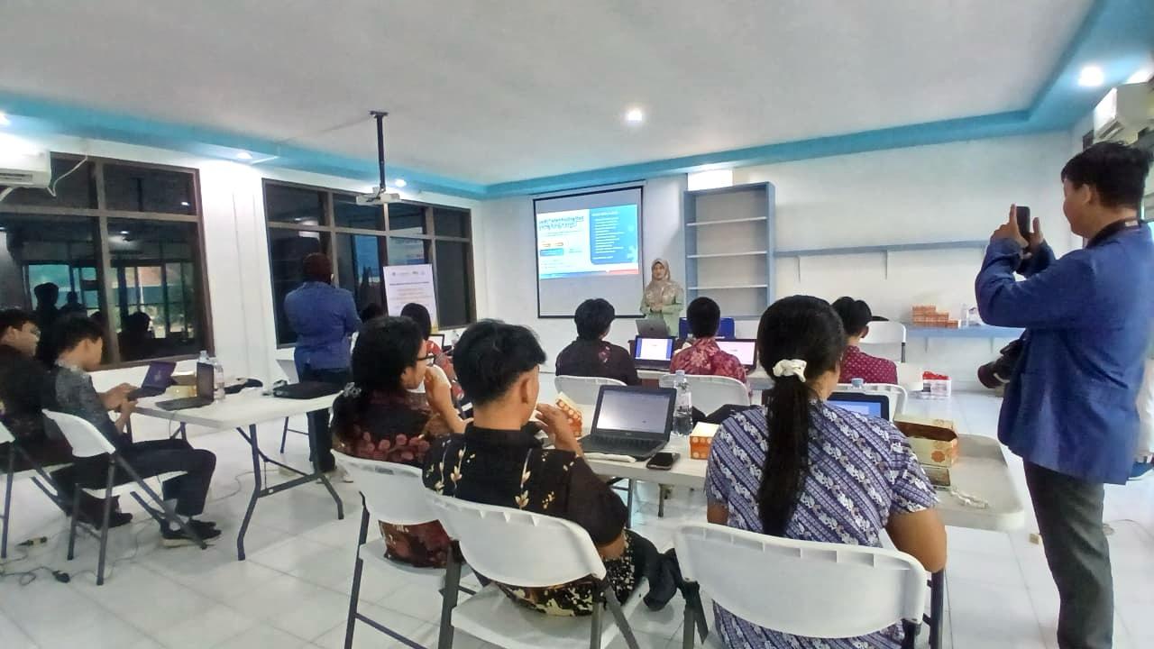 Bekali Siswa Hadapi Era Digital, FTIK USM Gelar Pelatihan AI di SMA Masehi 2 PSAK