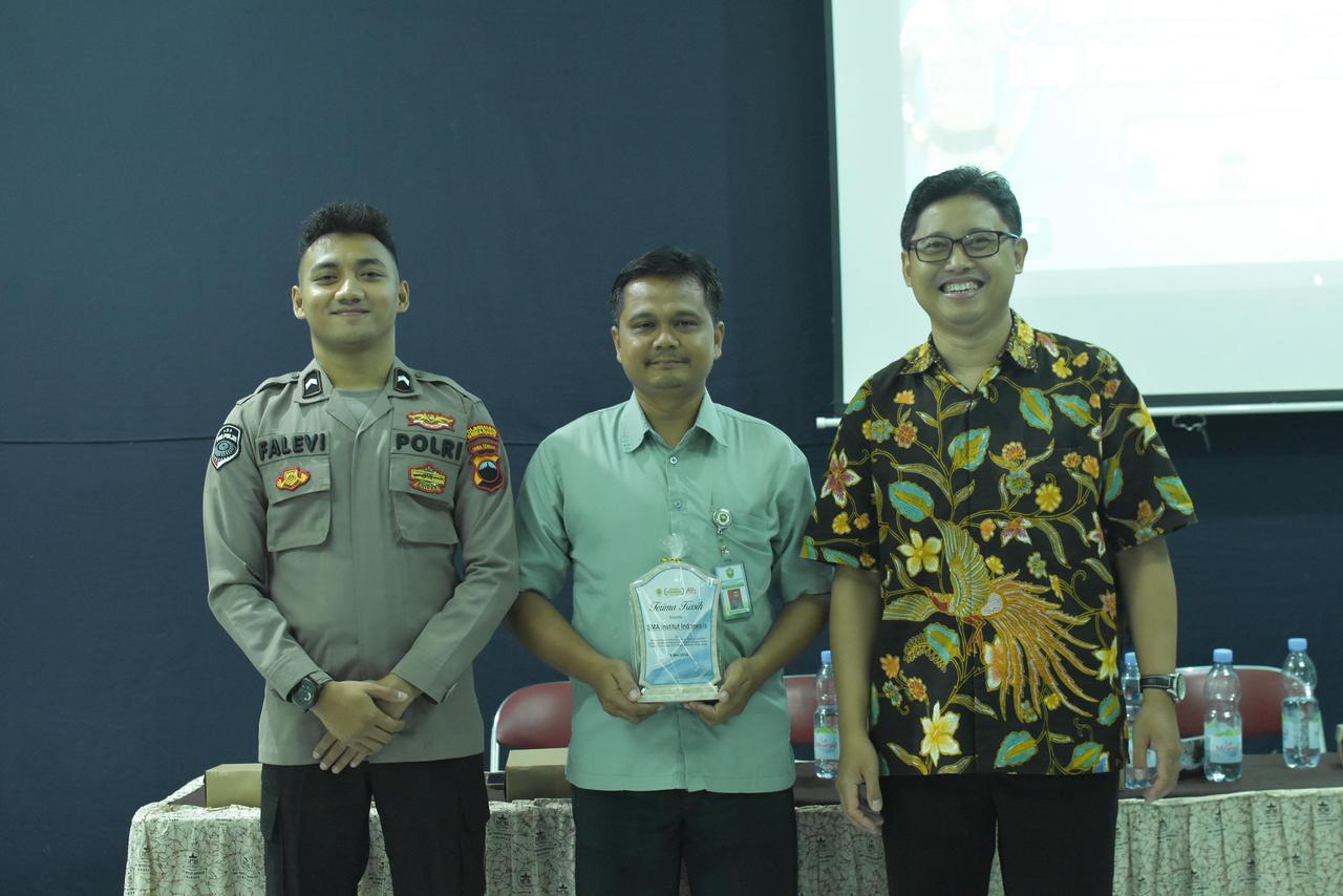 Gandeng Polri, Mahasiswa USM Bekali Siswa SMA institut Indonesia Cara Laporkan Pelecehan Lewat Aplikasi 'Libas'